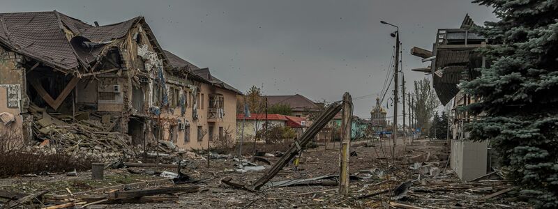 Heftige Kämpfe um das bereits schwer zerstörte Kurachowe. (Archivbild) - Foto: Anton Shtuka/AP/dpa