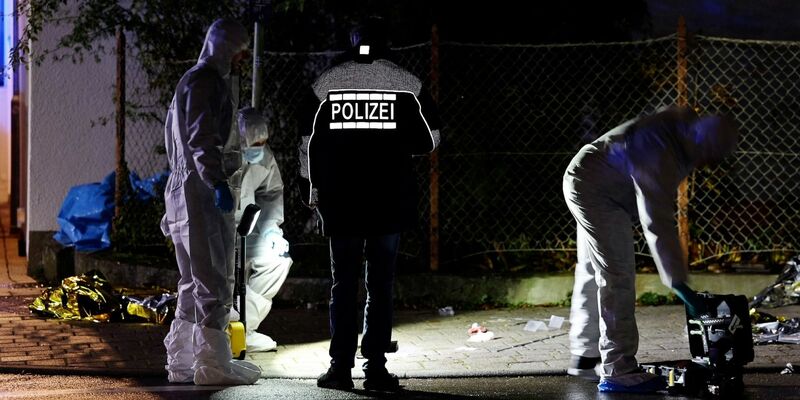 In Göppingen ist es am Montagabend ein Mann durch Stiche tödlich verletzt worden. - Foto: Kern/SDMG/dpa