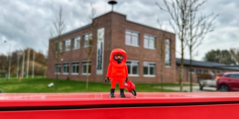 FW-OLL: Verursacher unbekannt: Niedliche Hingucker in Wildeshausen - Playmobil-Figuren erobern nun auch die Feuerwehr - Foto: presseportal.de