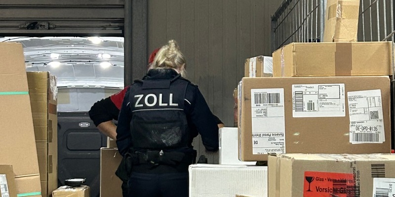 HZA-GI: Schwarzarbeitskontrollen in der Speditions- und Logistikbranche in Hessen - Foto: presseportal.de