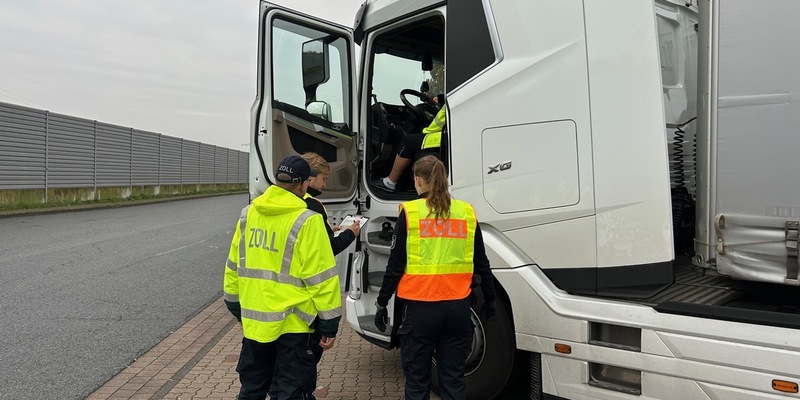 HZA-KI: Zoll prüft Transport- und Logistikbranche / 3 illegal Beschäftigte festgestellt - Foto: presseportal.de