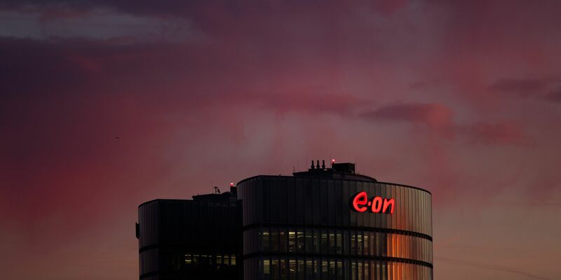 Der Energiekonzern Eon hat in den ersten drei Quartalen unterm Strich schon 2,2 Milliarden Euro verdient. (Archivbild) - Foto: Rolf Vennenbernd/dpa