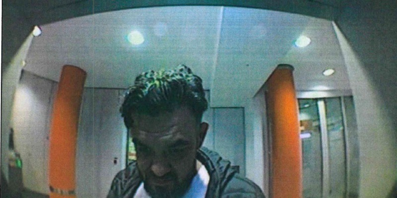 POL-SL: Entwendete EC-Karte an Geldautomat eingesetzt / Polizei fahndet öffentlich nach einem Unbekannten - Foto: presseportal.de