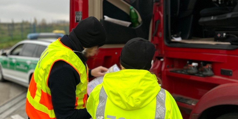 HZA-HN: Zoll prüft im Speditions-, Transport- und Logistikgewerbe - Foto: presseportal.de