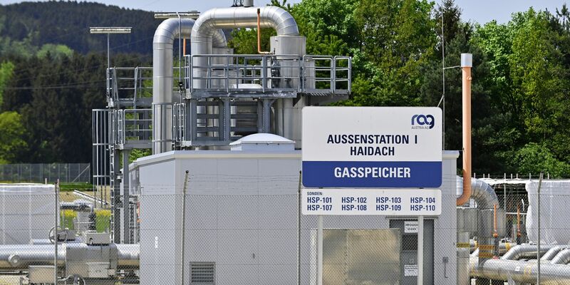 Auf Speicher wie den in Haidach werden die österreichischen Gas-Versorger nach dem Stopp der Lieferungen aus Russland wohl zurückgreifen - Foto: Manfred Fesl/APA/dpa