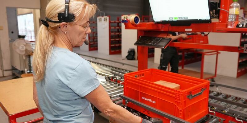 Kommissionierung bei Würth - Foto: Würth Österreich über pressetext.de
