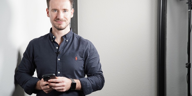 Schlank und fit durch den Advent: Daniel van den Boom verrät 5 Tipps, mit denen Sie trotz Plätzchen und Weihnachtsessen abnehmen - Foto: presseportal.de