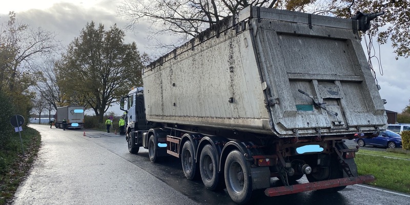 POL-KLE: Kreis Kleve - Kreis Klever Polizei beteiligt sich an europaweiten Verkehrskontrollen /Lkw und Busse an der B 9 kontrolliert - Foto: presseportal.de