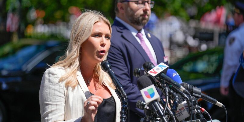 Die 27 Jahre alte Karoline Leavitt soll Sprecherin des Weißen Hauses werden. (Archivbild) - Foto: Seth Wenig/AP/dpa