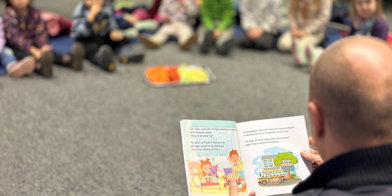 Bundespolizeidirektion München: Spannende Geschichten für die Airport-Hopser - Bundespolizei lädt zur Vorlesestunde ein - Foto: presseportal.de