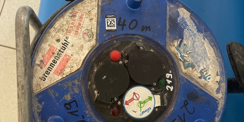 LPI-EF: Suche nach Tatort zur Entwendung einer Kabeltrommel in Erfurt - Foto: presseportal.de