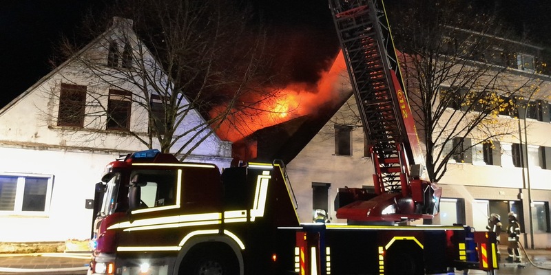 FW Bremerhaven: Feuer in Bremerhaven - Foto: presseportal.de