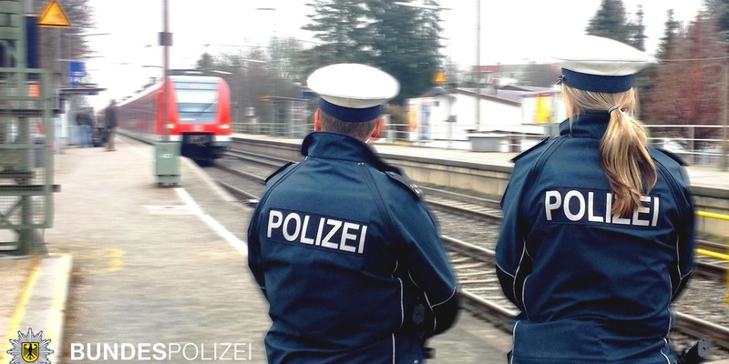 Bundespolizeidirektion München: Person im Gleis stoppte Bahnverkehr / Verhaltensauffälliger 33-Jähriger stellt sich vor S-Bahn - Foto: presseportal.de
