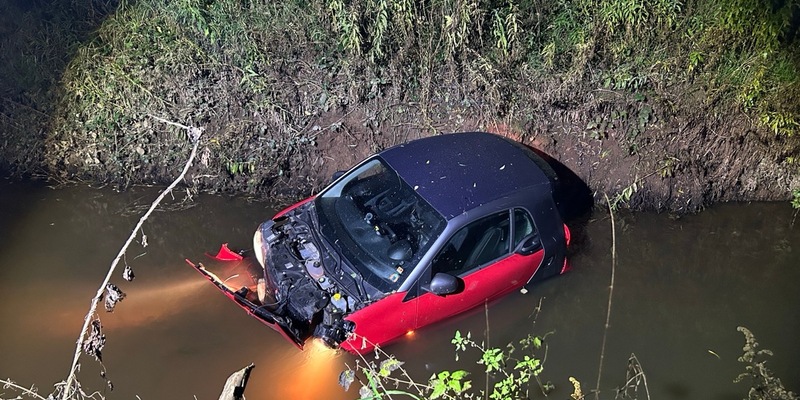 POL-PDPS: Autofahrt endet im Flussbett - Foto: presseportal.de