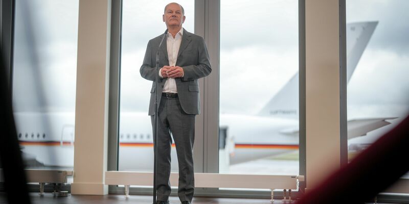 Bundeskanzler Olaf Scholz (SPD) äußert sich vor der Abreise zum G20-Gipfel nach Rio auch zur K-Frage in der SPD. - Foto: Kay Nietfeld/dpa