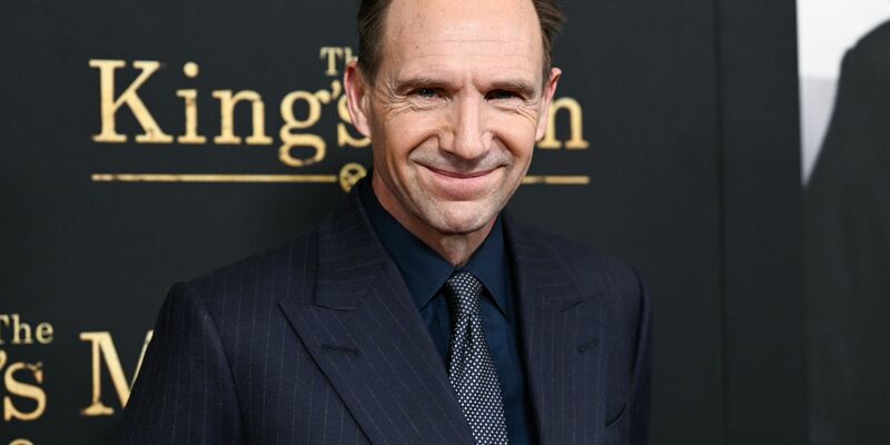 Schauspieler Ralph Fiennes wollte nach eigenen Angaben kein Filmstar werden. (Archivbild) - Foto: Evan Agostini/Invision via AP/dpa