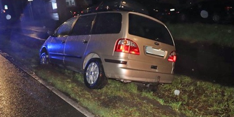 POL-ME: 36-Jähriger kommt betrunken von Fahrbahn ab - Ratingen - 2411064 - Foto: presseportal.de