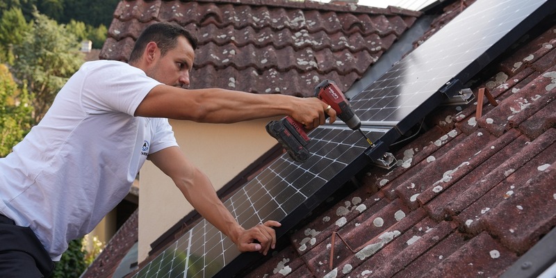 Unabhängig und nachhaltig: Max Wagner von der Max Wagner Autarkie GmbH über die Zukunft der PV-Branche - Foto: presseportal.de