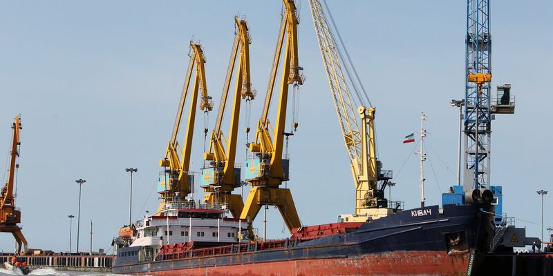 Betroffen von den neuen EU-Sanktionen: Der Hafen von Ansali. (Archivbild) - Foto: picture alliance / dpa