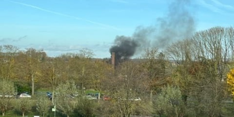FW Xanten: Rauchsäule sorgt für Feuerwehreinsatz - Foto: presseportal.de