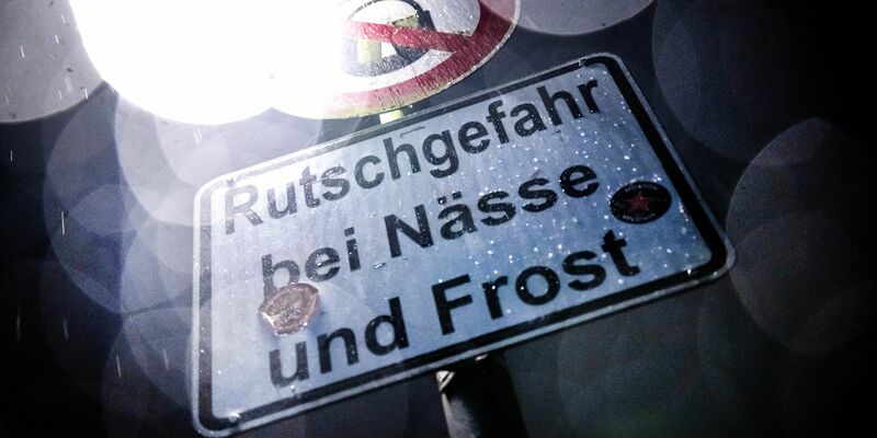 Sturmböen und Schnee erwartet der Deutsche Wetterdienst an diesem Dienstag in Teilen Deutschlands. - Foto: Sina Schuldt/dpa