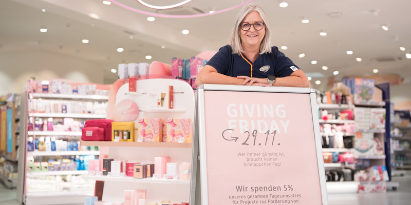 dm Giving Friday - Foto: dm/Wolfgang Lienbacher über pressetext.de