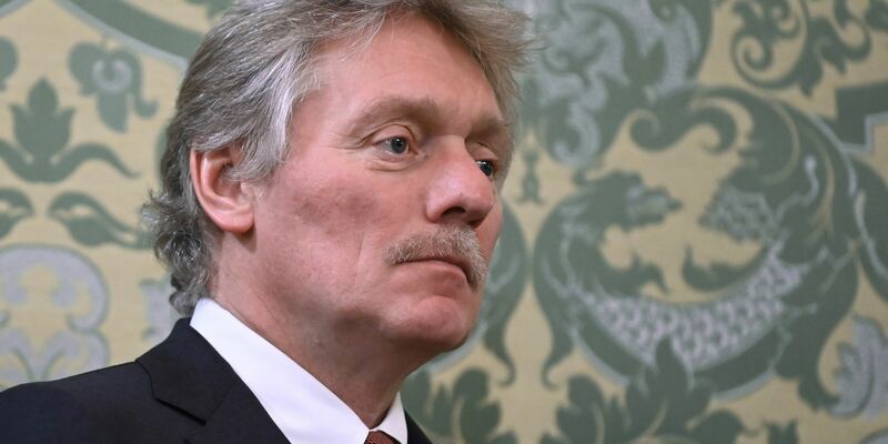 Im Kreml hält man nichts von Spekulationen über ein Einfrieren des russisch-ukrainischen Krieges. (Archivbild) - Foto: Alexander Kazakov/AP/dpa