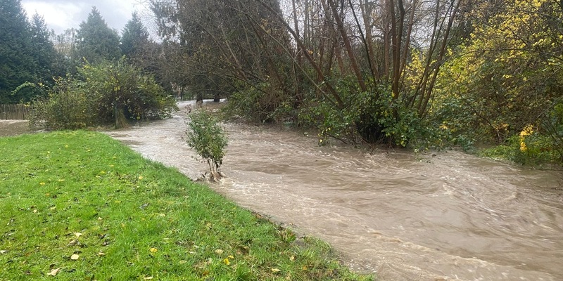 FW-Velbert: Hochwasserereignis in Velbert-Langenberg und-Neviges - Feuerwehr im Dauereinsatz - Foto: presseportal.de