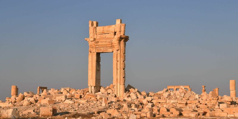 Die Angriffe sollen Ziele in der Nähe des historischen Teils der Stadt Palmyra getroffen haben. (Archivbild) - Foto: Ammar Safarjalani/XinHua/dpa