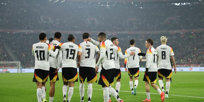 Jetzt weiß Julian Nagelsmann, wer der nächste Gegner der Nationalmannschaft ist. - Foto: Christian Charisius/dpa