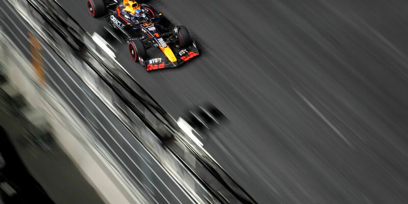 Die Strecke in Las Vegas führt an vielen berühmten Casinos vorbei. - Foto: John Locher/AP/dpa