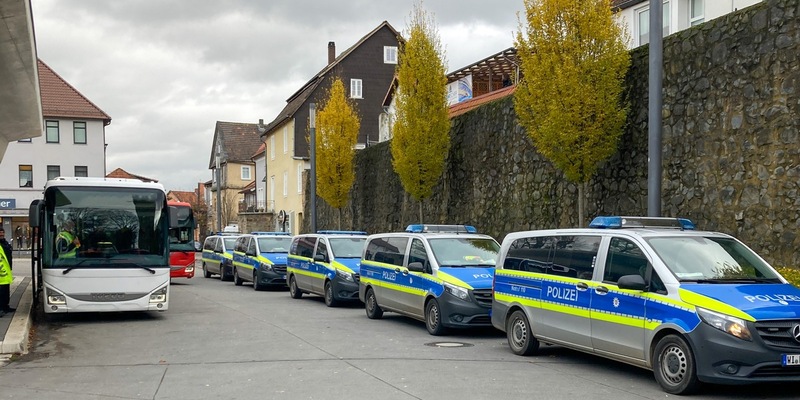 POL-HR: Homberg/Fritzlar - Polizei führt Kontrollen an Schul- und Linienbussen durch - Mängel festgestellt - Foto: presseportal.de