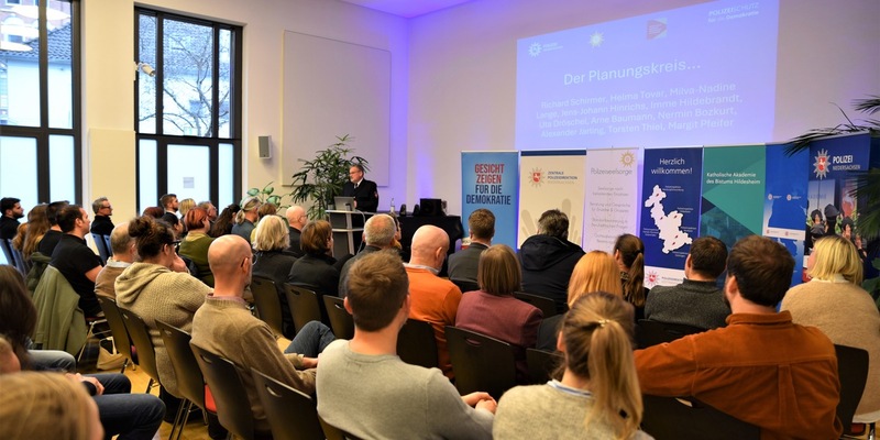 ZPD-H: Erster Fachtag Rassismus und Antisemitismus - Vernetzung und Weiterbildung gegen gruppenbezogene Menschenfeindlichkeit - Foto: presseportal.de