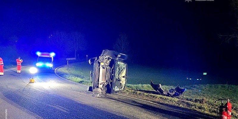 POL-PPWP: Kontrolle verloren und überschlagen - Foto: presseportal.de