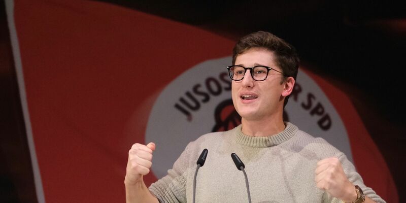 Juso-Chef Türmer geht mit der Parteiführung hart ins Gericht. - Foto: Sebastian Willnow/dpa