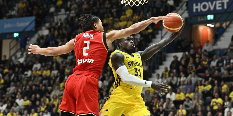 Deutschlands Jack Kayil in Aktion. - Foto: Claudio Bresciani/TT News Agency/AP