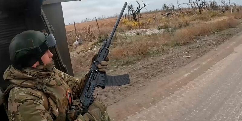 Krediterlass für Kriegseinsatz. (Archivbild) - Foto: Uncredited/Russian Defense Ministry Press Service/AP