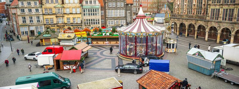 Bei milden Temperaturen öffnen viele Weihnachtsmärkte in Deutschland. (Archivbild) - Foto: Sina Schuldt/dpa