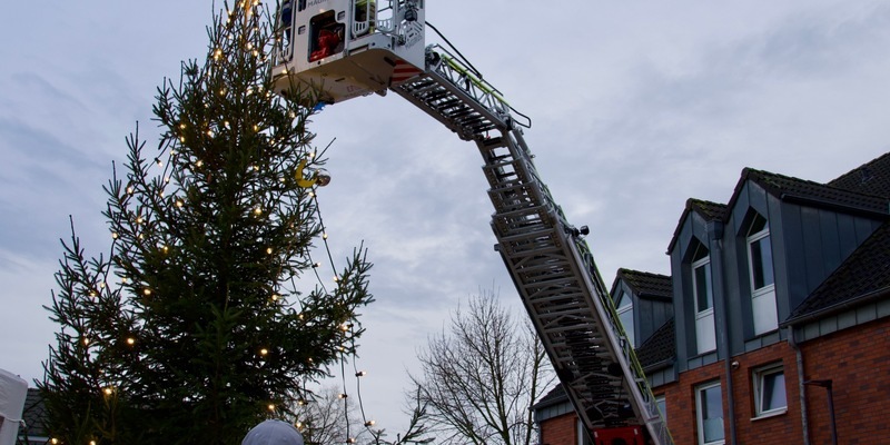 FW Kranenburg: Weihnachtsbaumaktion und Spendenaufruf - Foto: presseportal.de
