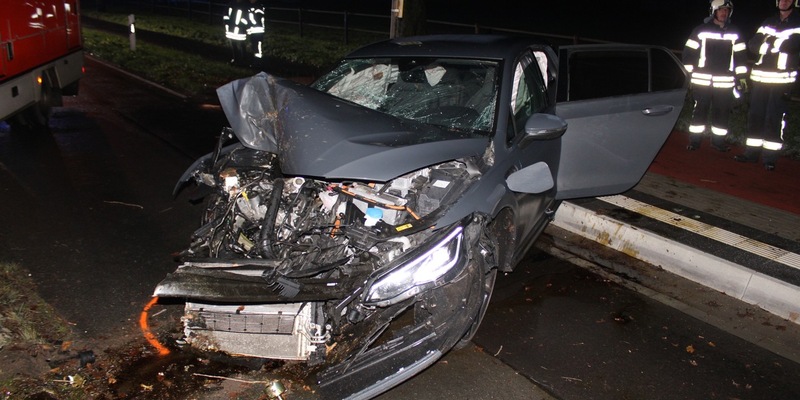 POL-KLE: Kranenburg-Wyler - Verkehrsunfall / 41-jähriger Niederländer nach Kollision schwer verletzt - Foto: presseportal.de