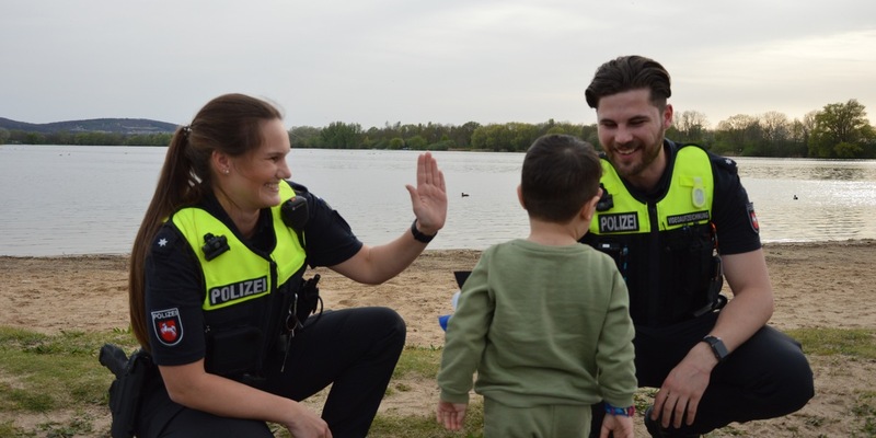 POL-SZ: Pressemitteilung der Polizeiinspektion SZ/PE/WF vom 25.11.2024. - Foto: presseportal.de
