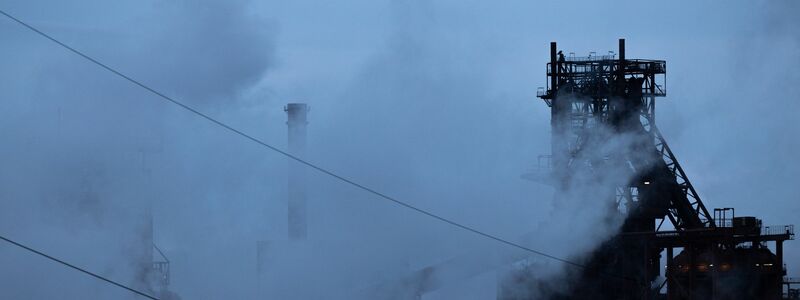 Mit dem Stellenabbau reagiert das mehrheitlich dem Industriekonzern Thyssenkrupp gehörende Unternehmen auf die Nachfrageschwäche am Stahlmarkt. (Archivbild) - Foto: Rolf Vennenbernd/dpa