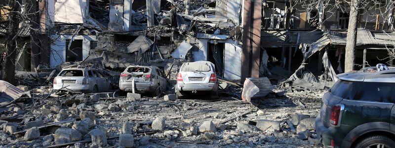 Russische Rakete trifft ukrainische Hafenstadt Odessa. - Foto: Viacheslav Onyshchenko/SOPA Images via ZUMA Press Wire/dpa