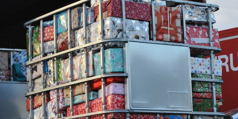 FW Tönisvorst: Feuerwehren und Rumänien-Hilfe sagen Danke für eine wieder mal erfolgreiche Lebensmittelsammelaktion - Foto: presseportal.de