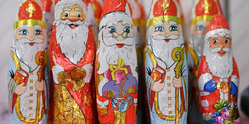 Der Einzelhandel erwartet zum Nikolaustag einen Milliardenumsatz. (Symbolbild) - Foto: Martin Schutt/dpa-Zentralbild/dpa