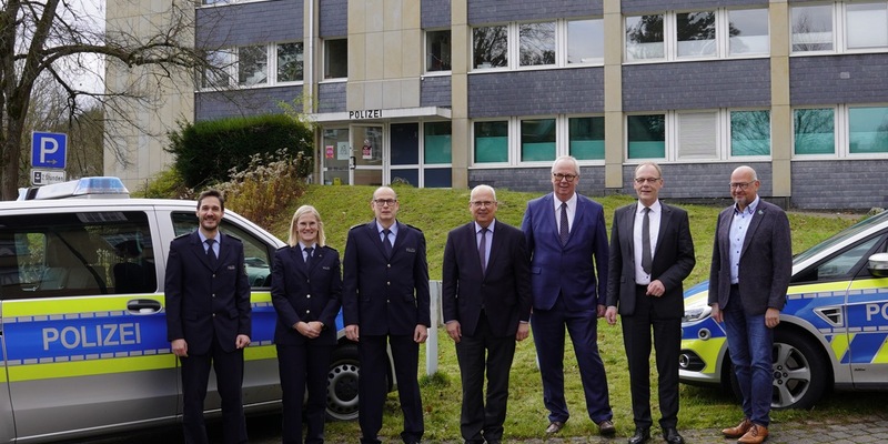POL-HSK: Die Polizeiwache in Meschede hat einen neuen Leiter - Foto: presseportal.de