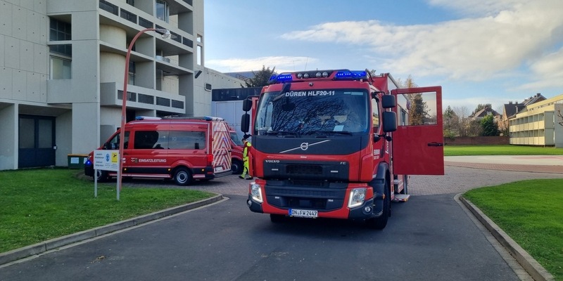 FW Düren: Schnelles Eingreifen verhindert größere Schäden bei Brand im Krankenhaus - Foto: presseportal.de
