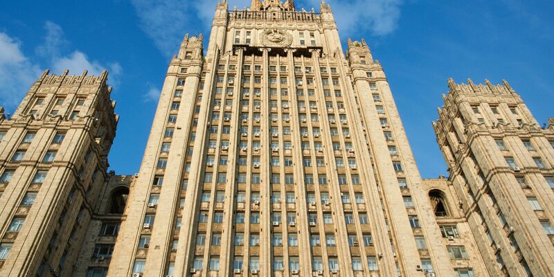 Das russische Außenministerium hat auf die US-Angriffe auf iranische Atomanlagen ablehnend reagiert. (Archivbild) - Foto: Bernd Thissen/dpa