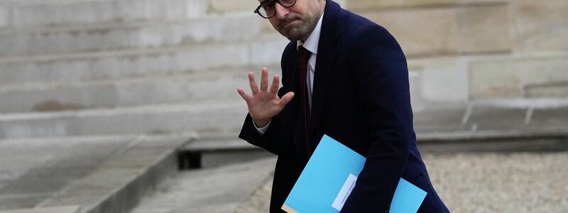 Profitiert vom Streit seines Landsmannes Breton mit Ursula von der Leyen: Stéphane Séjourné. (Archivbild) - Foto: Michel Euler/AP/dpa