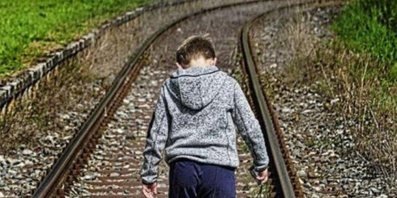 BPOL NRW: Gerade nochmal gut gegangen: Bundespolizei nimmt 12-jährigen Gleisläufer in Gewahrsam - Foto: presseportal.de